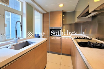 Centre Stage 聚贤居 | 