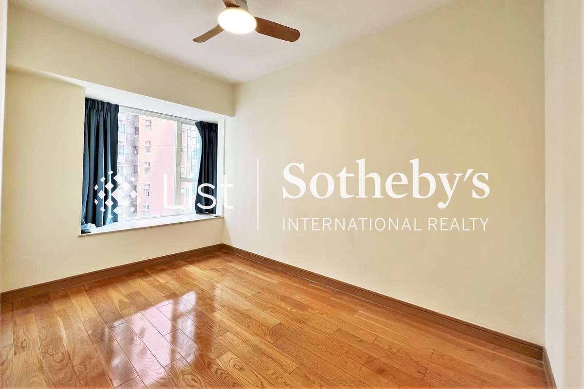 Centre Stage 聚贤居 | Master Bedroom