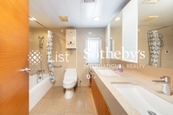 2-8 Shouson Hill Road West 壽臣山道西2-8號 | Master Bathroom
