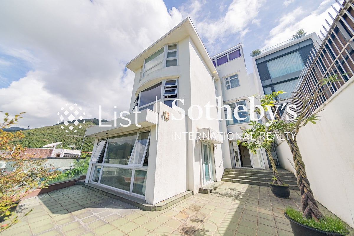 2-8 Shouson Hill Road West 壽臣山道西2-8號 | Private Terrace off Living Room