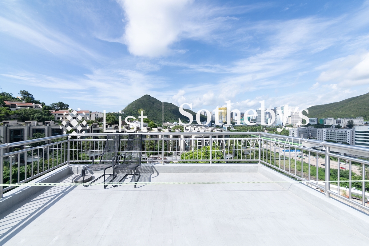 2-8 Shouson Hill Road West 壽臣山道西2-8號 | Private Roof Terrace