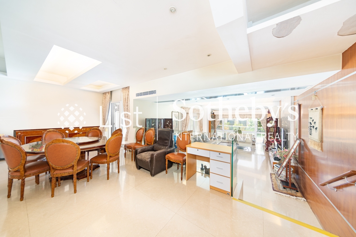 2-8 Shouson Hill Road West 壽臣山道西2-8號 | Living and Dining Room
