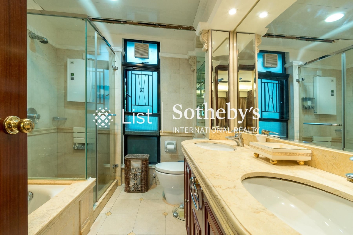 Constellation Cove 滌濤山 | Master Bathroom