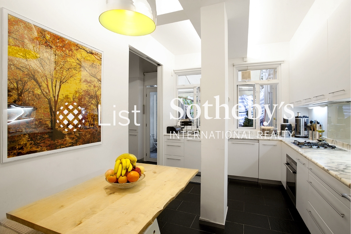 Bisney Cove 碧荔道33-35號 | Kitchen