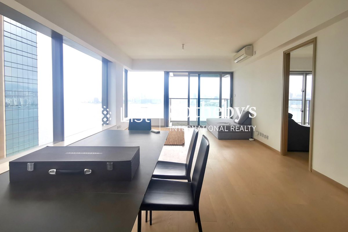 Harbour Glory 维港颂 | Living and Dining Room