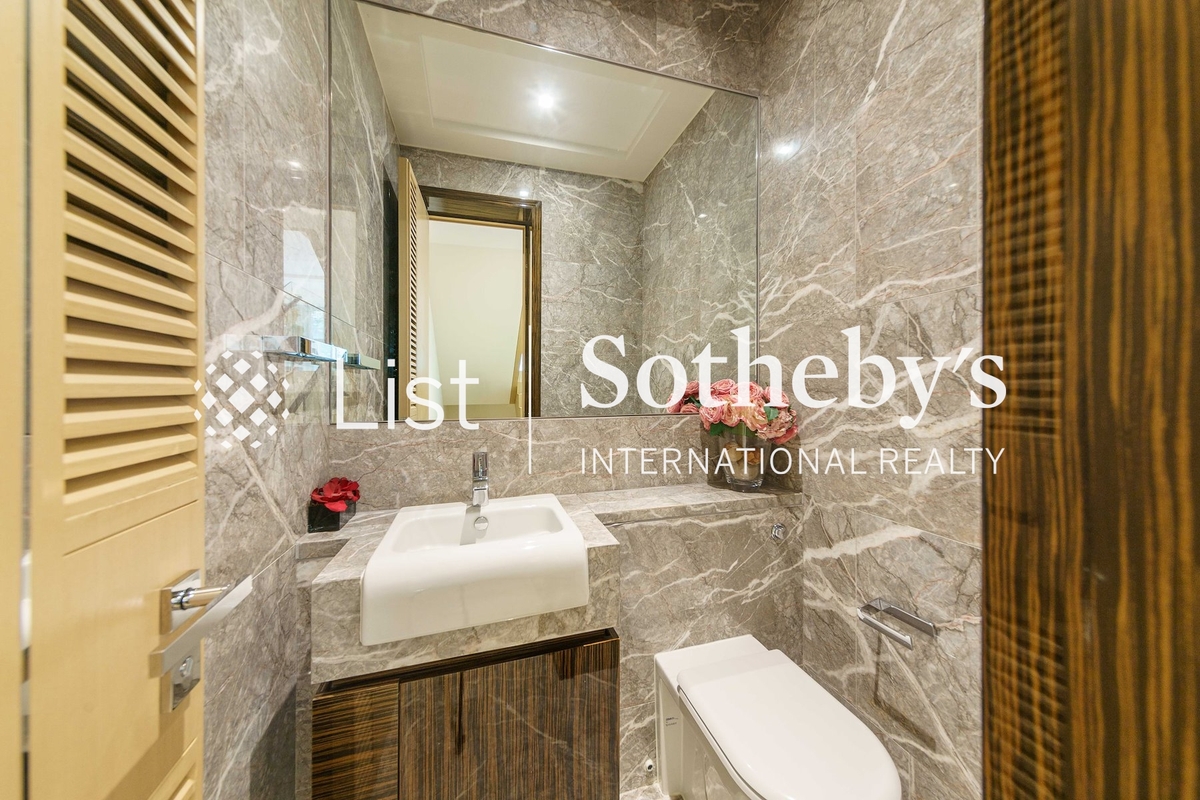 Shouson Peak Shouson Peak | Guest Powder Room