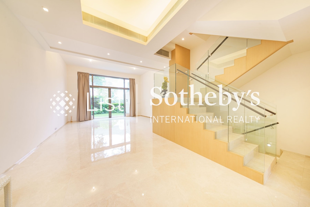 Shouson Peak Shouson Peak | Living and Dining Room