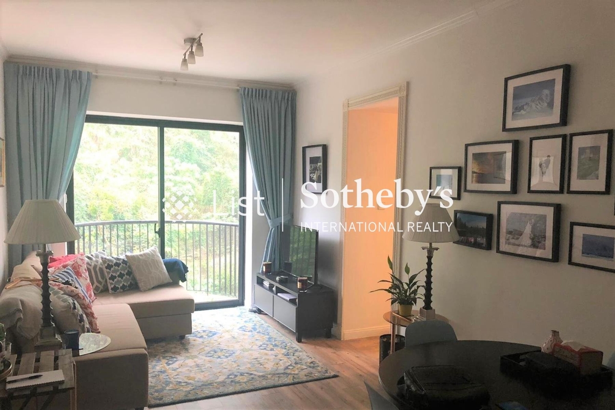 Scenecliff 承德山莊 | Living and Dining Room