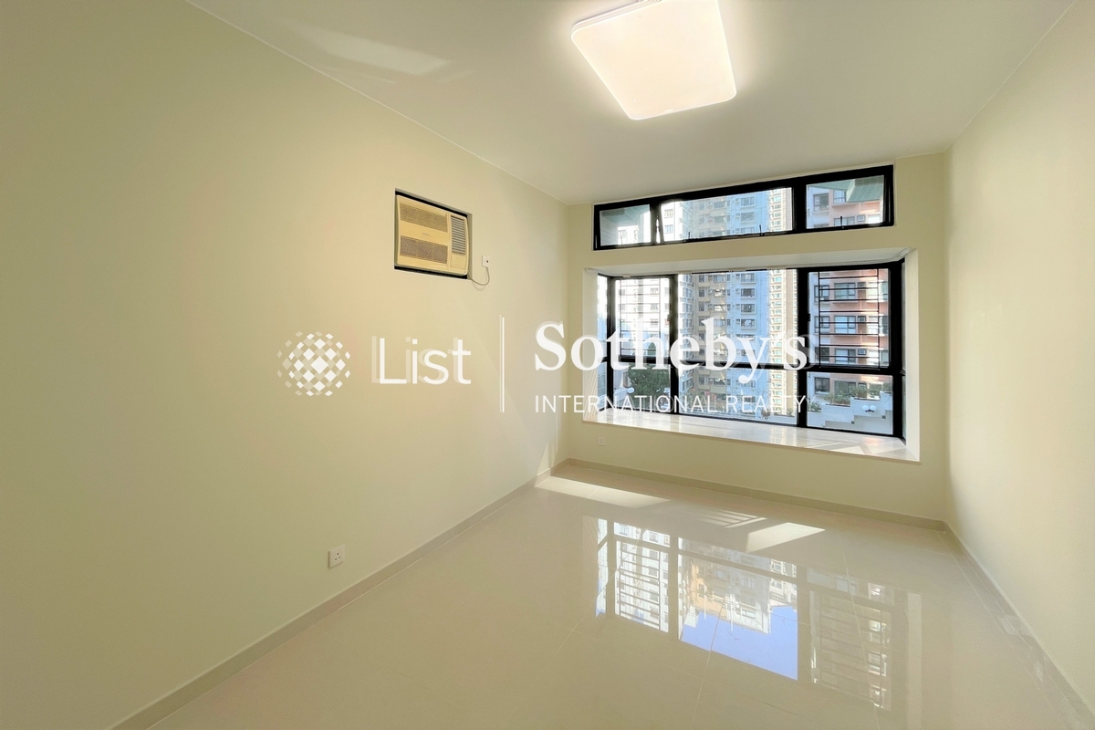 Scenecliff 承德山庄 | Living and Dining Room