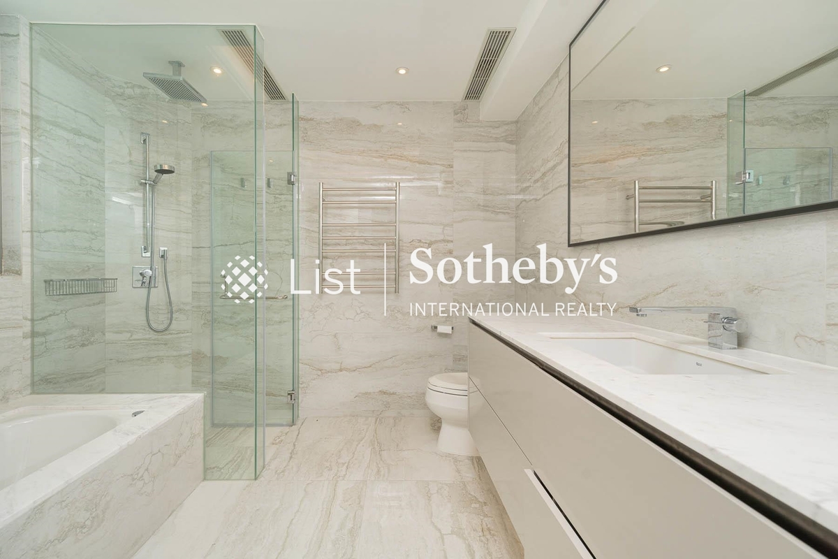 No. 55 Conduit Road 璈珀 | Master Bathroom