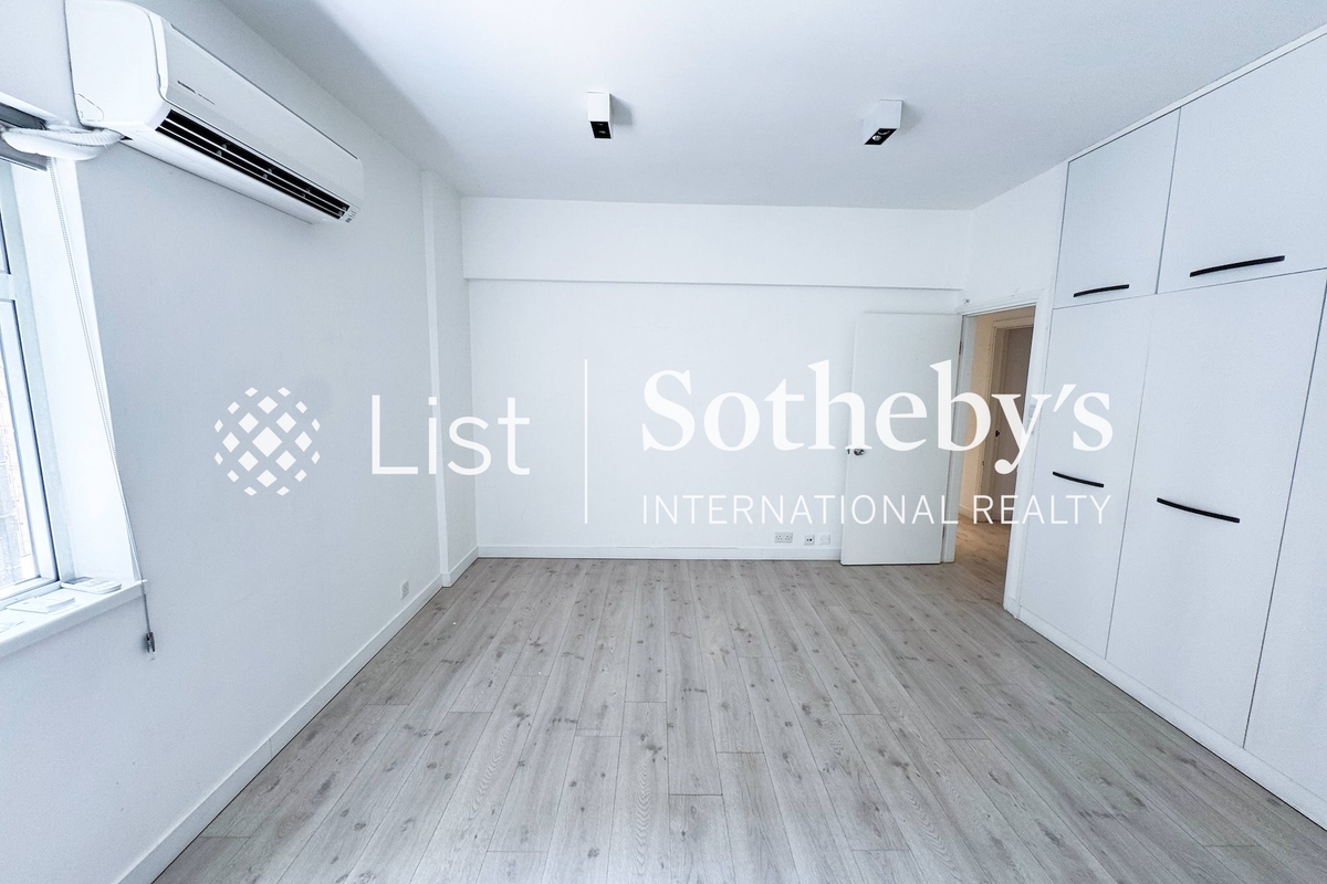 Emerald Court 翡翠樓 | Master Bedroom