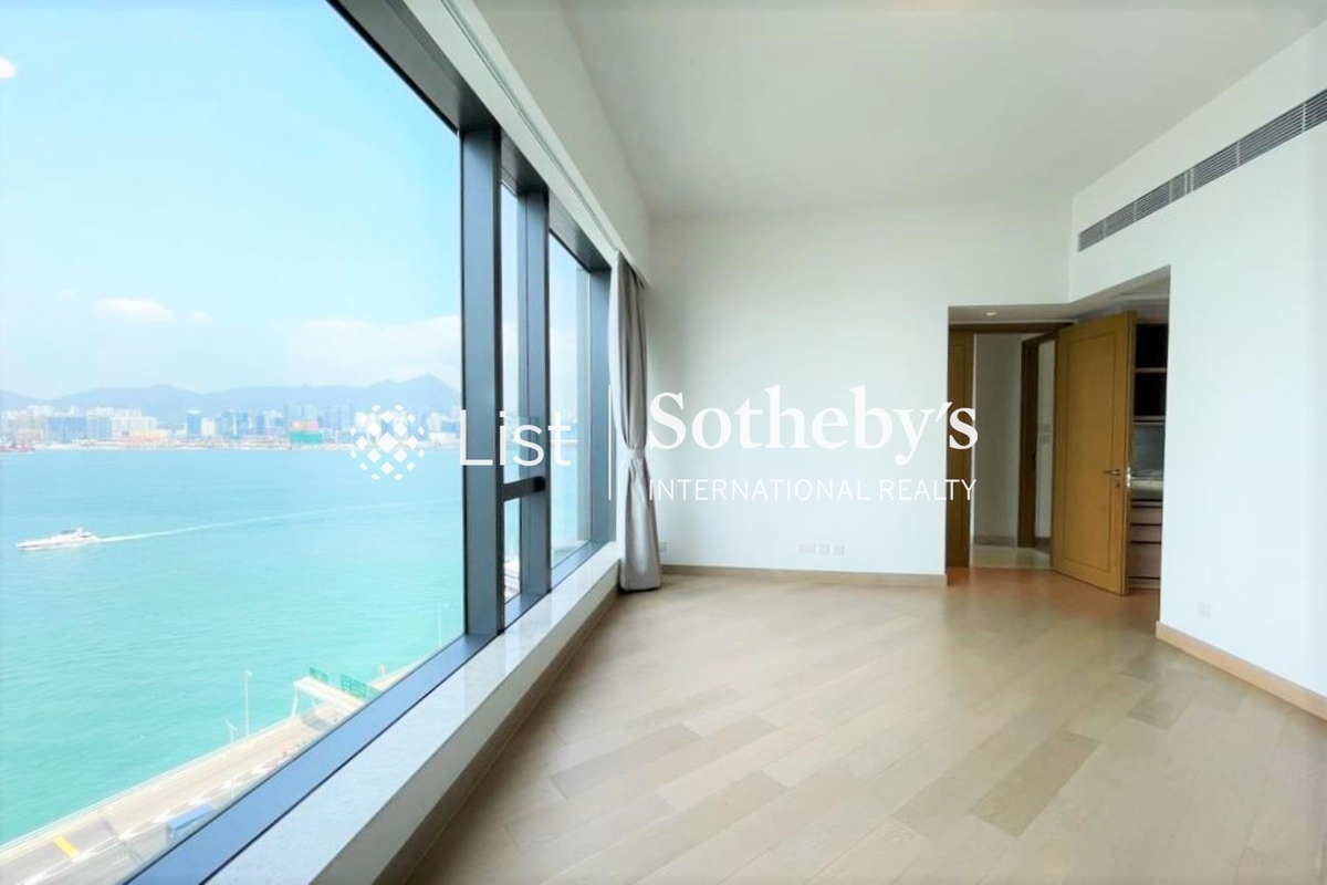Victoria Harbour 海璇 | Master Bedroom