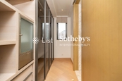 Victoria Harbour 海璇 | Walk-in Closet in Master Bedroom
