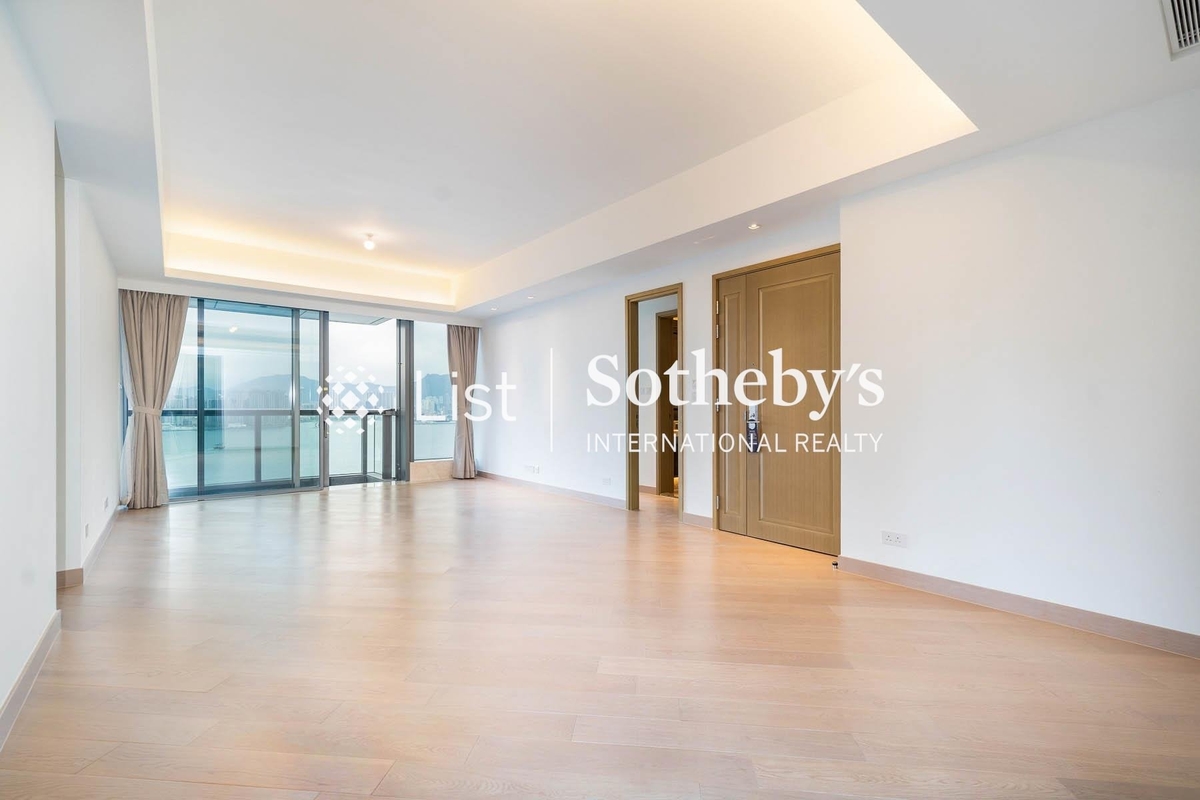 Victoria Harbour 海璇 | Living and Dining Room