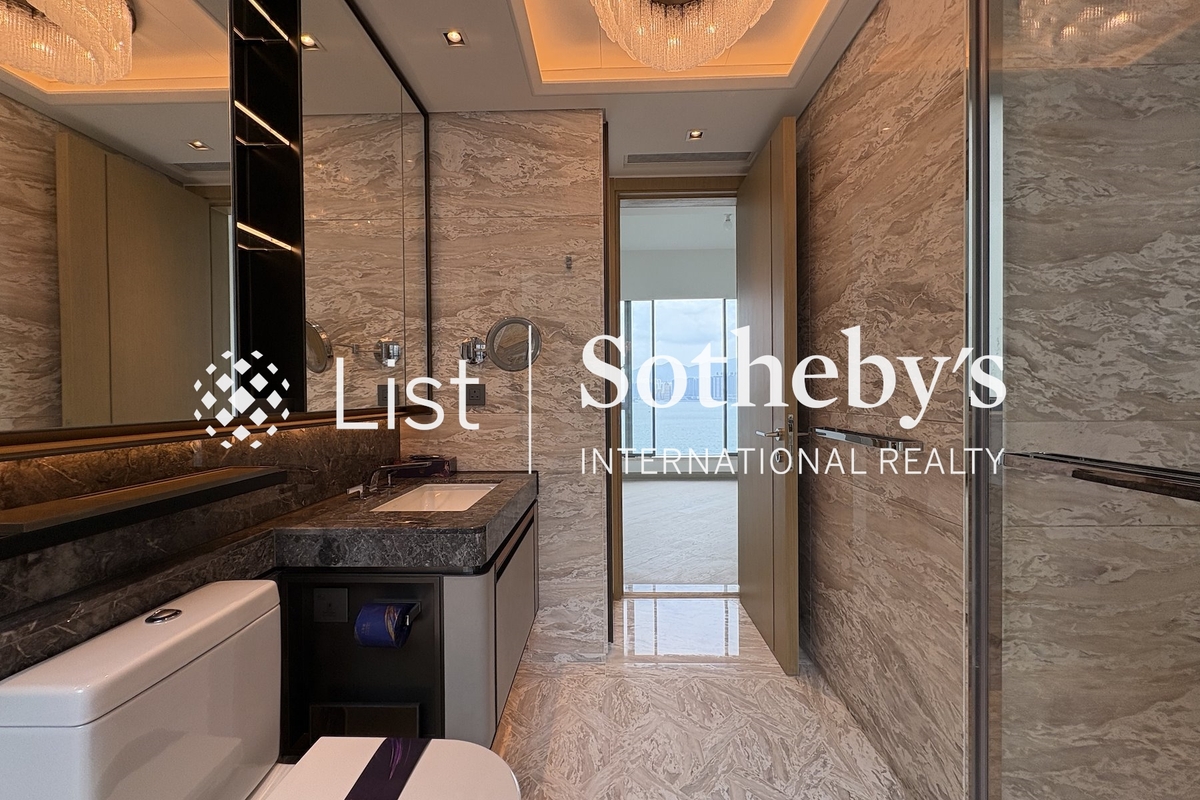 Victoria Harbour 海璇 | Guest Bathroom