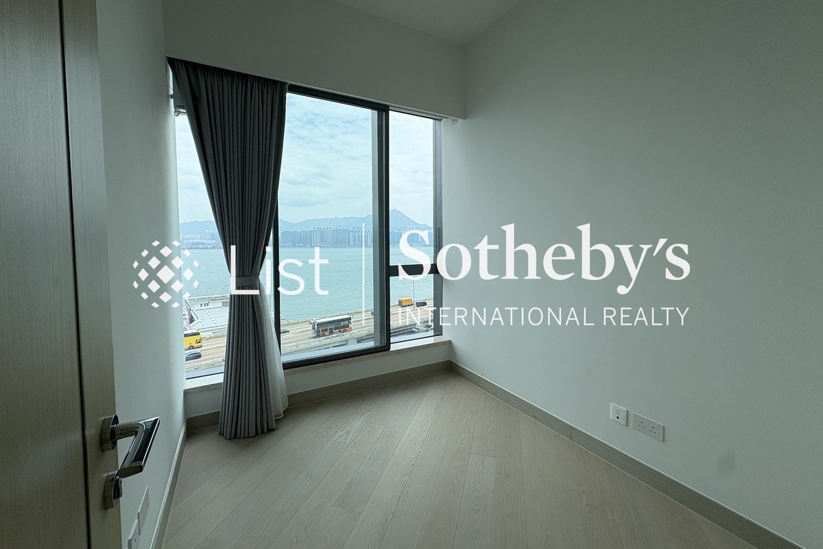 Victoria Harbour 海璇 | Third Bedroom