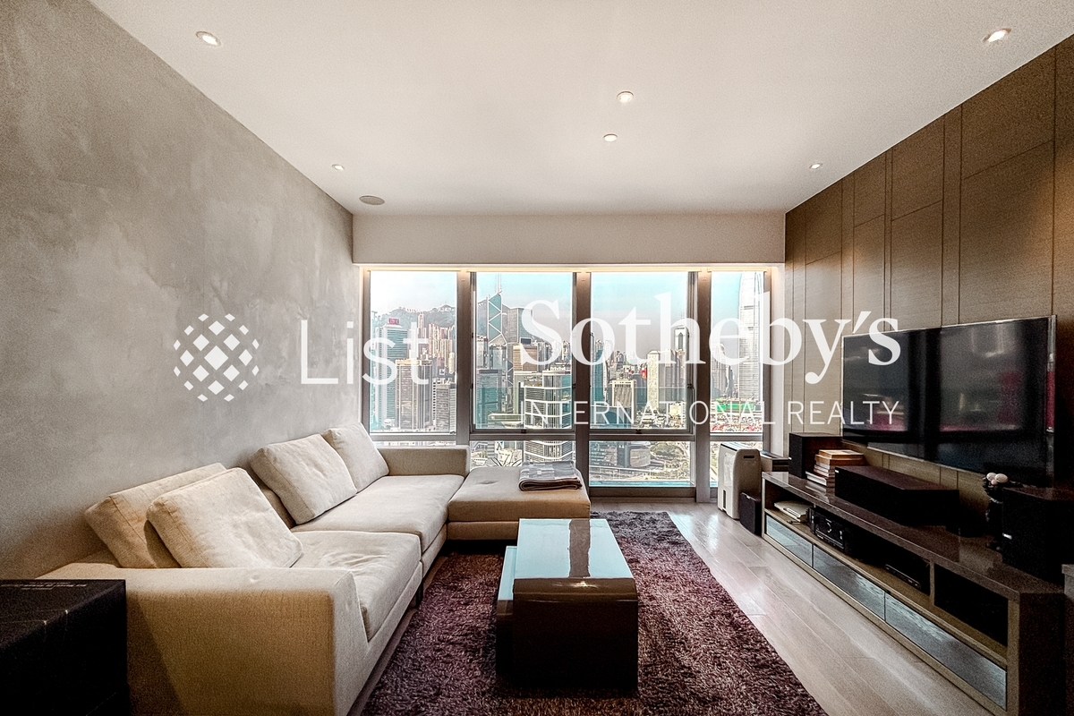 Convention Plaza Apartments 會展中心 會景閣 | Living and Dining Room