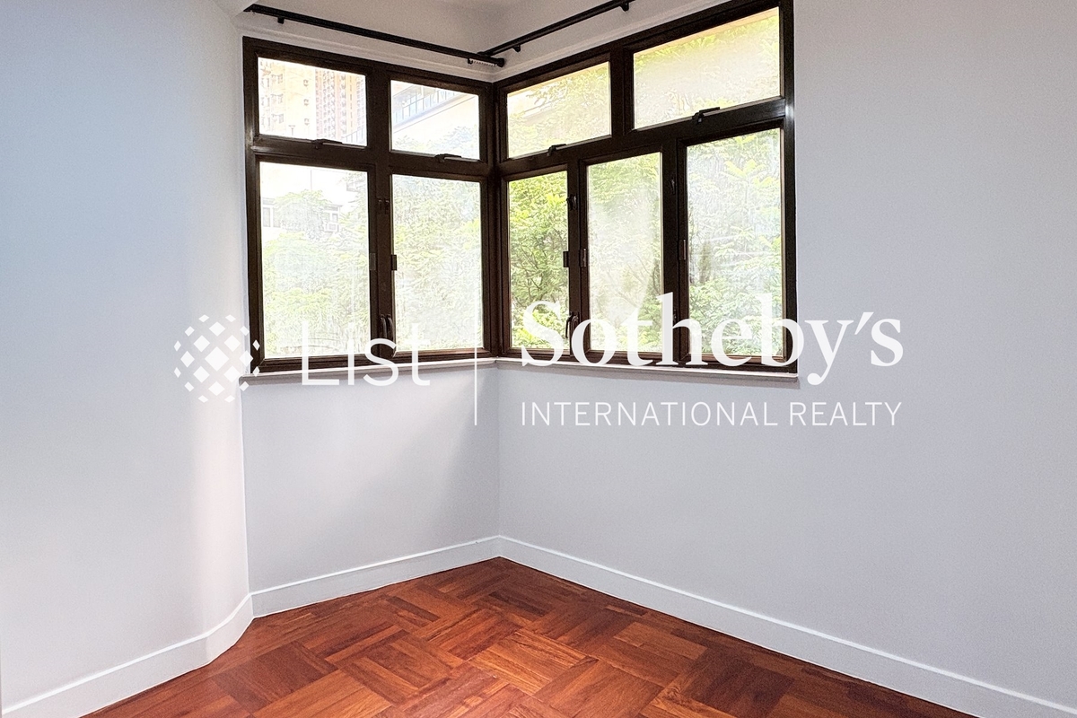 Champion Court 金鞍大廈 | Second Bedroom