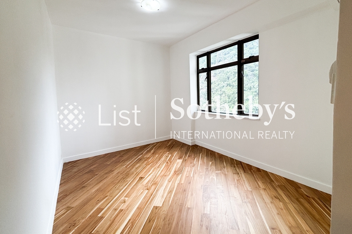 Bamboo Grove 竹林苑 | Third Bedroom