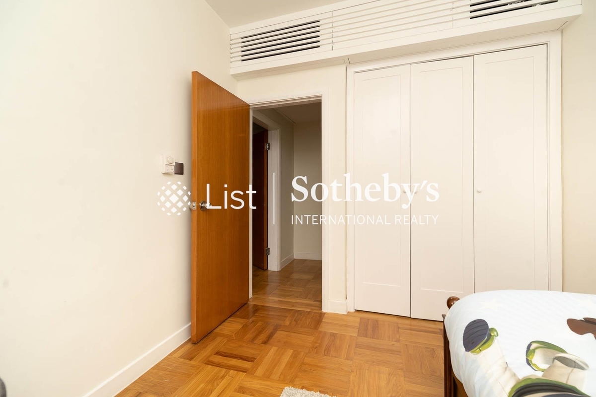 Bamboo Grove 竹林苑 | Third Bedroom