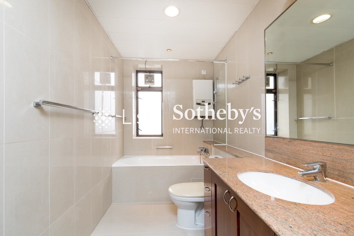 Bamboo Grove 竹林苑 | Guest Bathroom