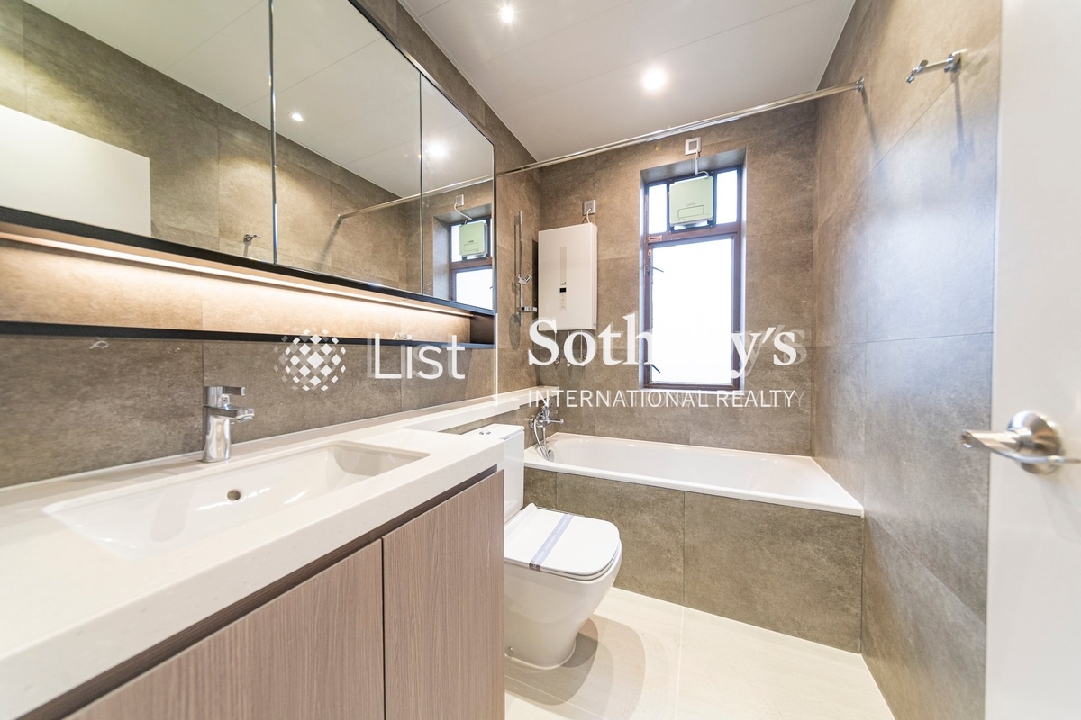 Bamboo Grove 竹林苑 | Master Bathroom