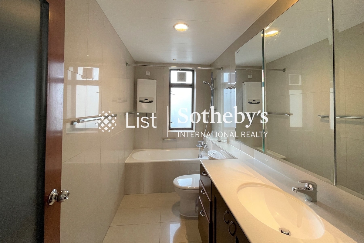 Bamboo Grove 竹林苑 | Master Bathroom