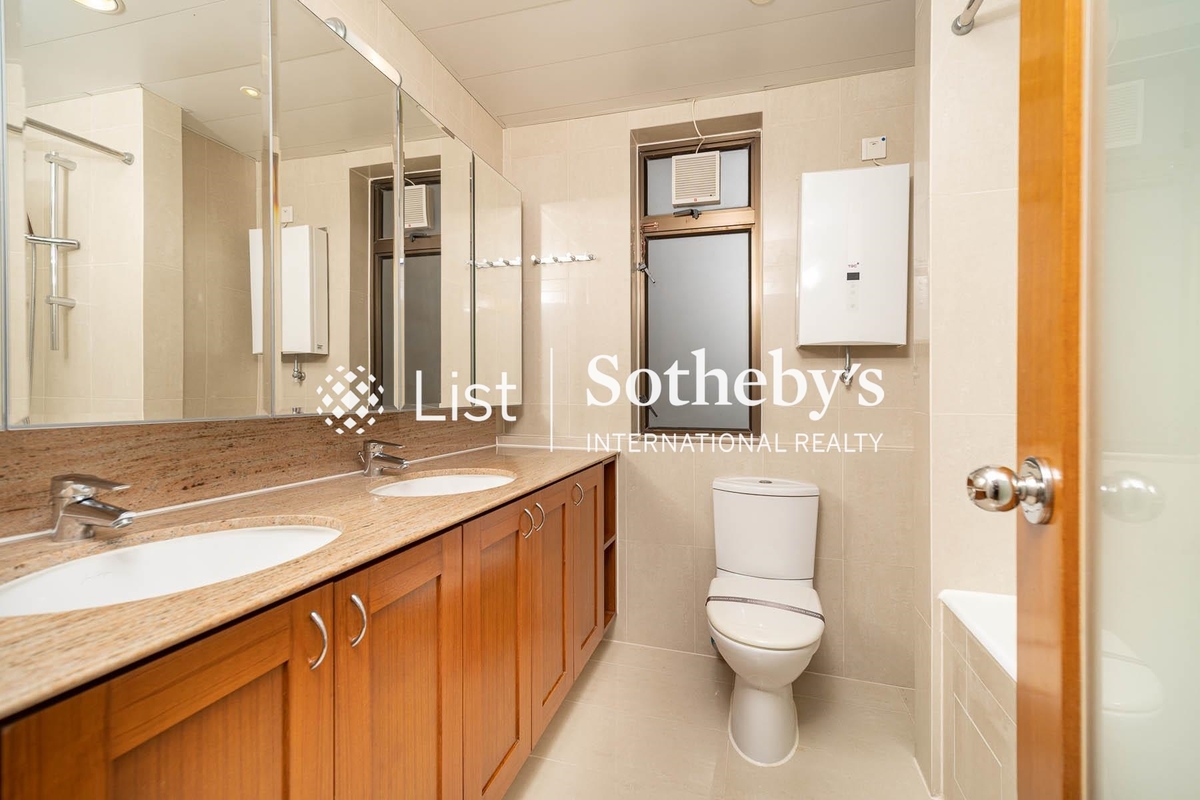 Bamboo Grove 竹林苑 | Master Bathroom