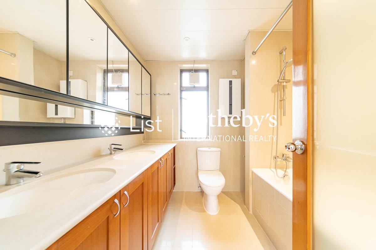 Bamboo Grove 竹林苑 | Master Bathroom