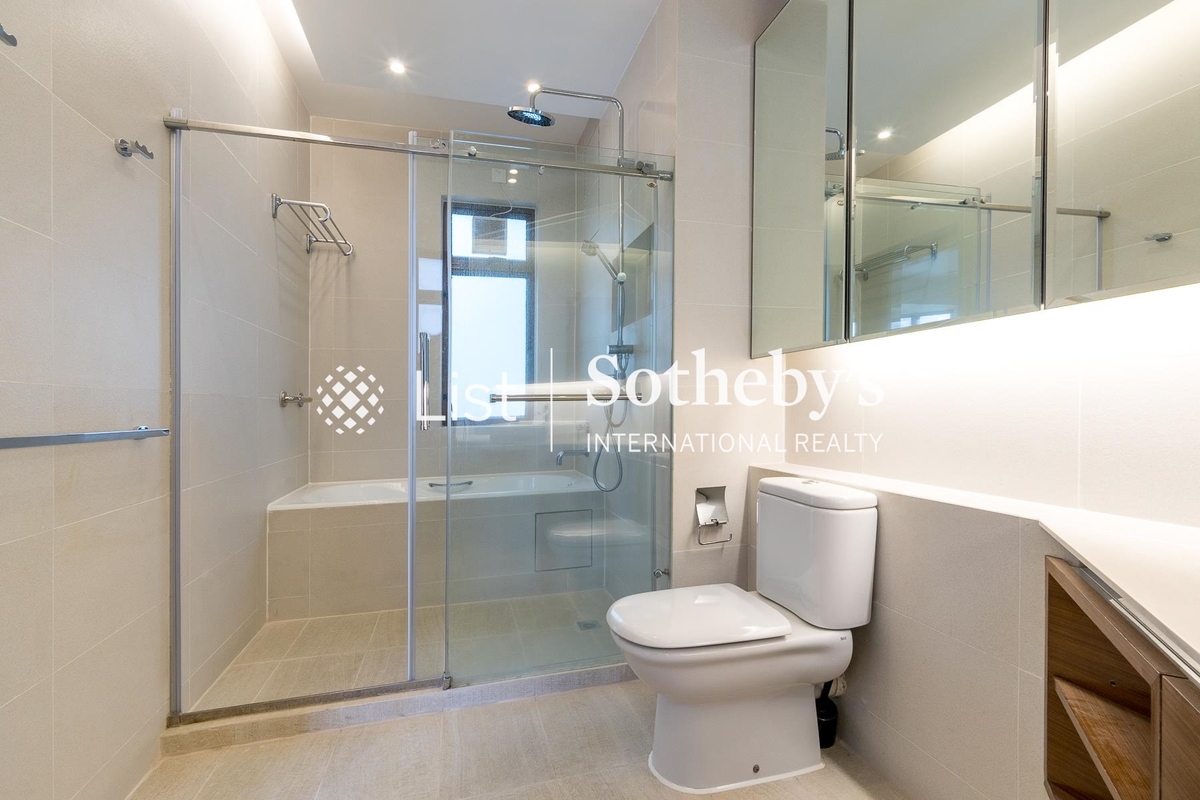 Bamboo Grove 竹林苑 | Master Bathroom