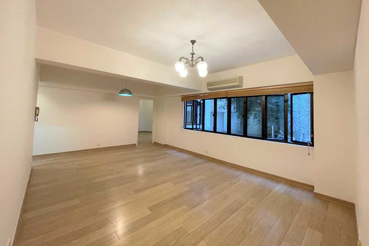 Fortune Court 福來閣 | Living and Dining Room