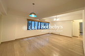 Fortune Court 福來閣 | Living and Dining Room