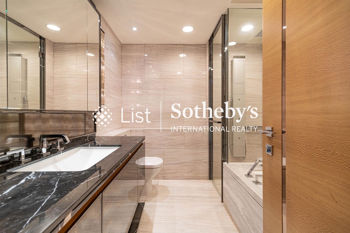 No. 50 Stanley Village Road 赤柱村道50號 | Master Bathroom