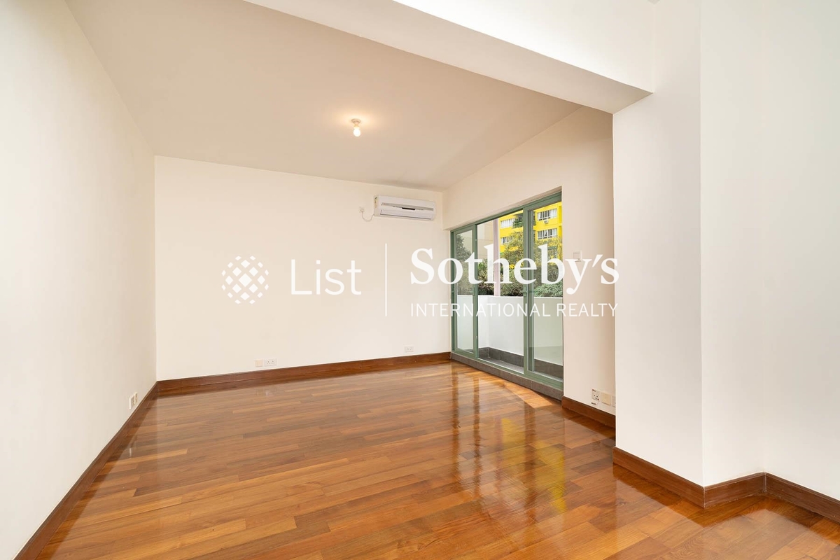 Ivory Court 華麗閣 | Third Bedroom