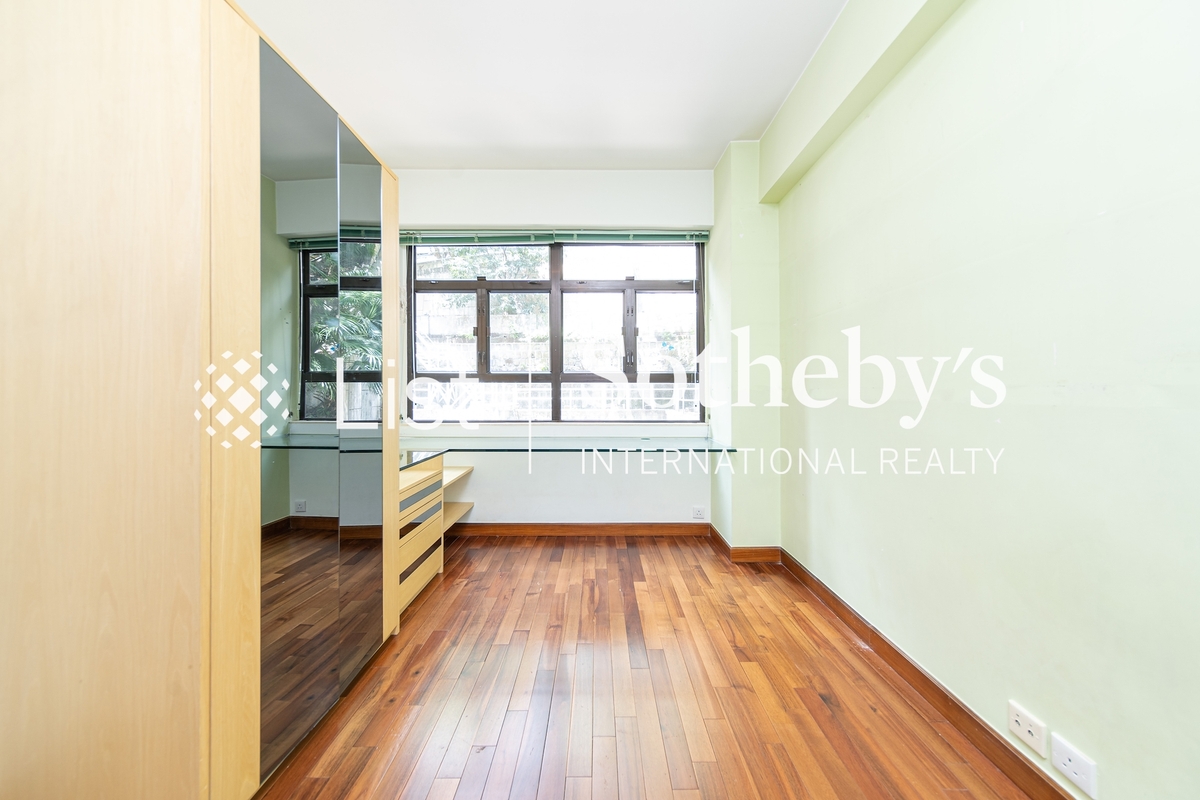 Savoy Court 夏蕙苑 | Fourth Bedroom