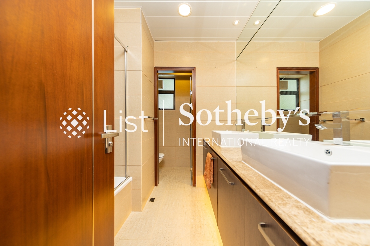 Savoy Court 夏蕙苑 | Master Bathroom