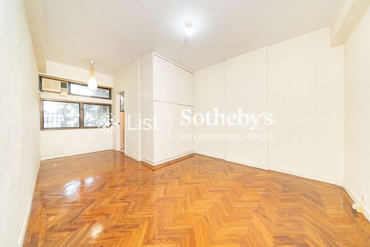 Savoy Court 夏蕙苑 | Second En-suite Bedroom