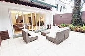 Las Pinadas 松涛苑 | Private Garden off Living Room