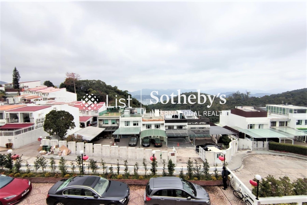 Las Pinadas 松濤苑 | View from Master Bedroom