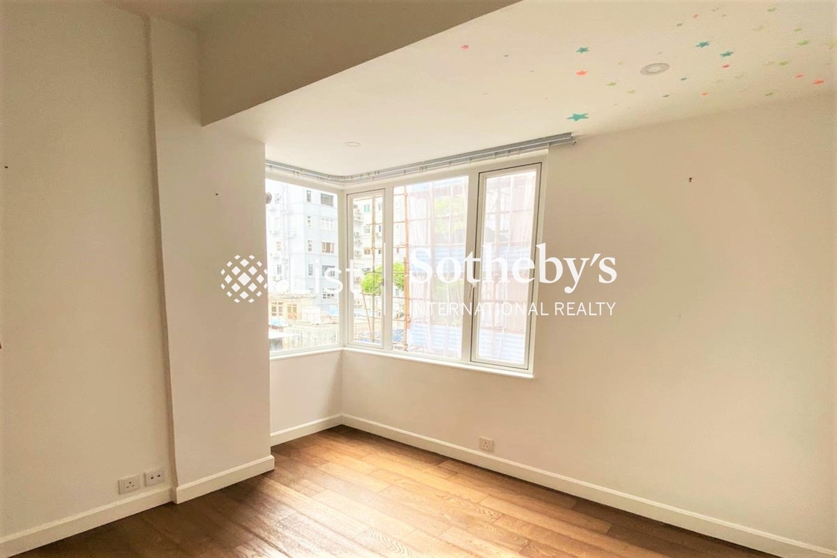 King's Garden 健園 | Third Bedroom