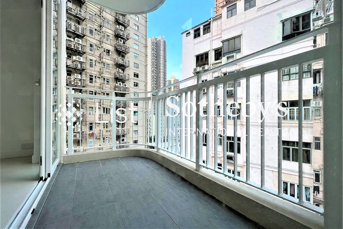 Wah Sen Court 華星大廈 | Balcony off Living and Dining Room