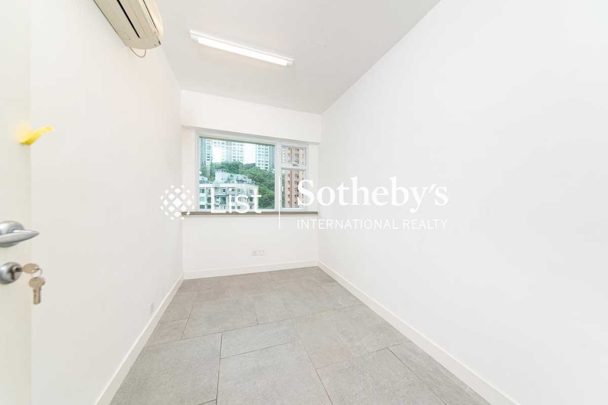 Friendship Court 友誼大廈 | Second Bedroom