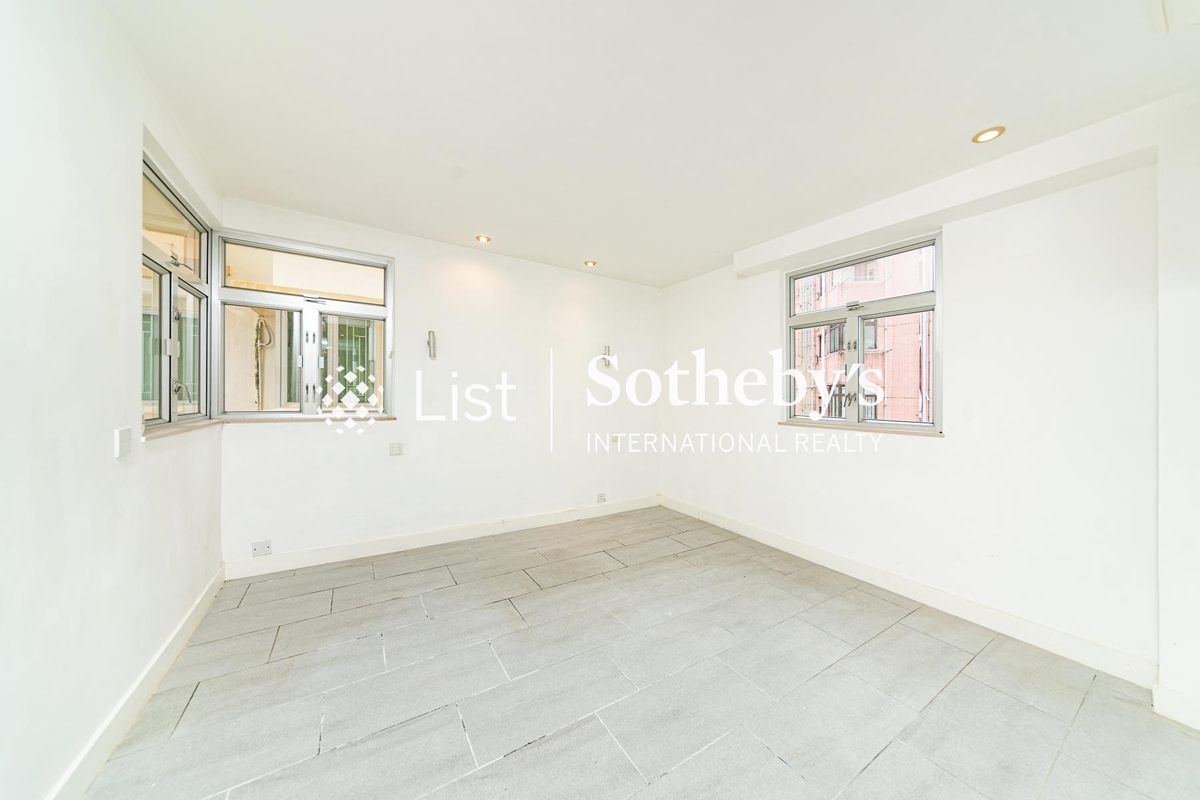 Friendship Court 友誼大廈 | Master Bedroom