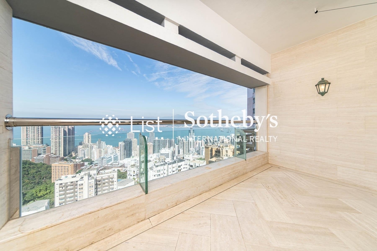 Piccadilly Mansion 碧苑 | Balcony off Living and Dining Room