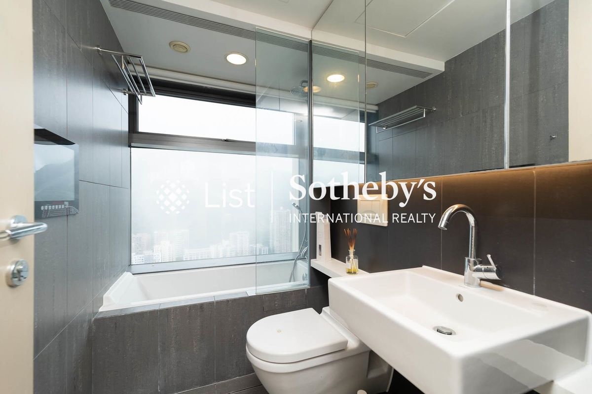 The Oakhill 萃峰 | Master Bathroom