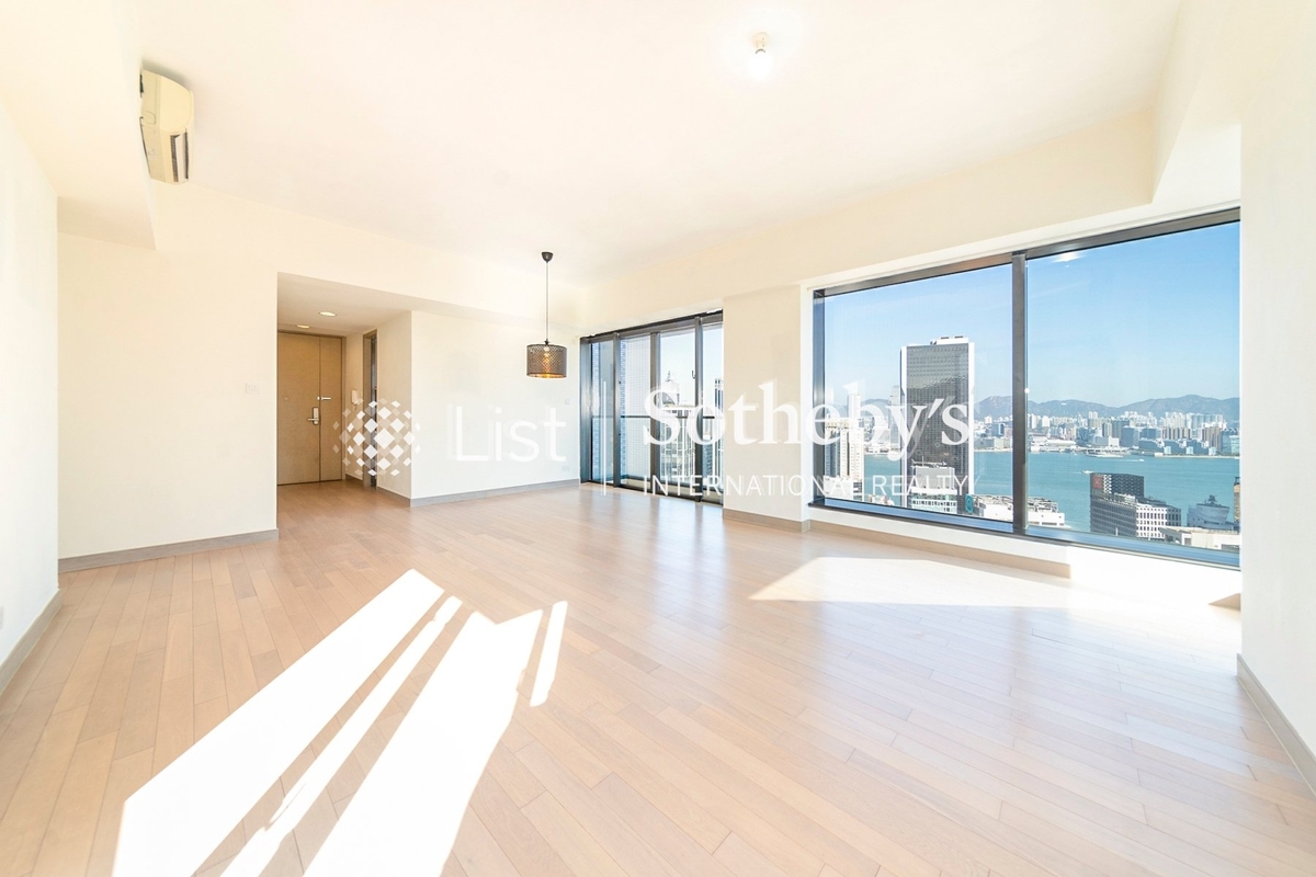 The Oakhill 萃峰 | Living and Dining Room