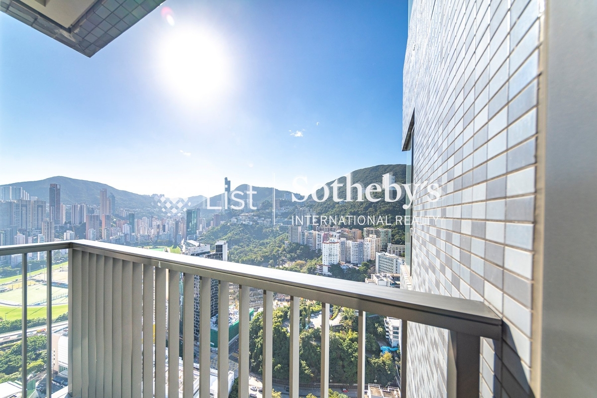 The Oakhill 萃峰 | Balcony off Living and Dining Room