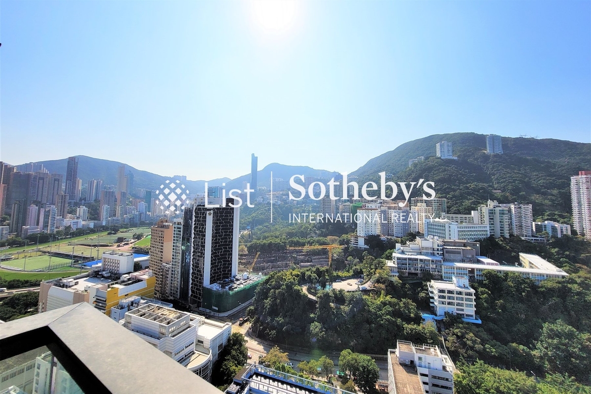 The Oakhill 萃峰 | View from Living and Dining Room