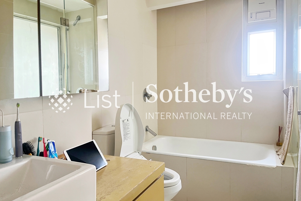 Hanking Court 恒景园 | Master Bathroom
