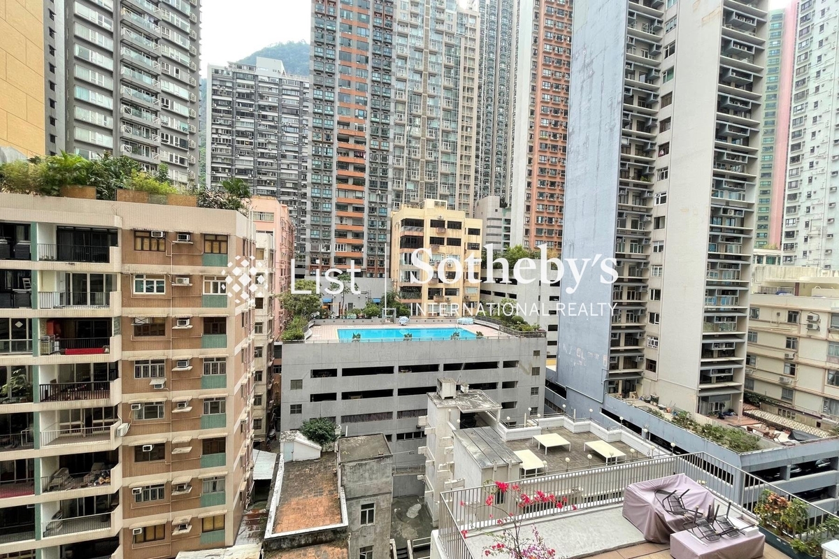 Carlos Court 嘉樂園 | View from Living and Dining Room